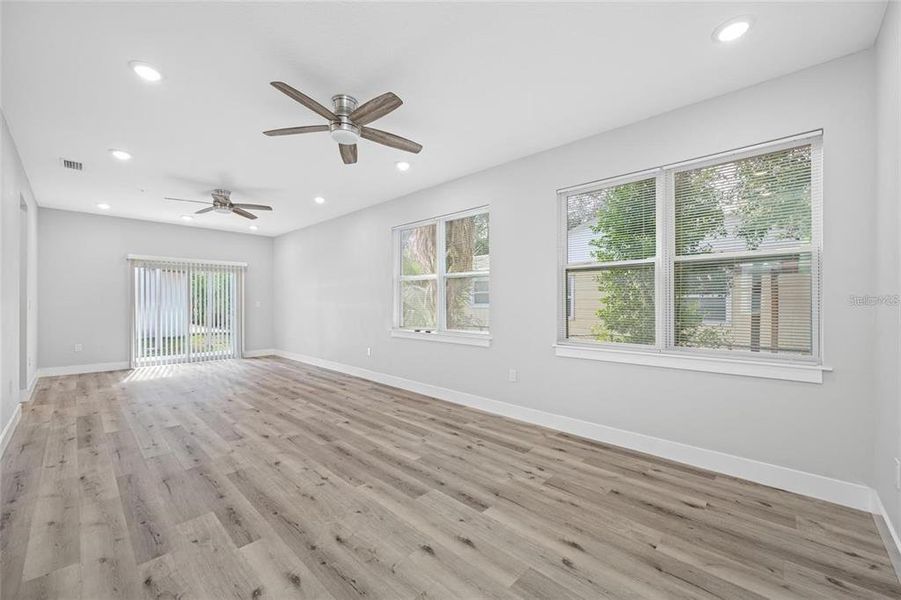 Spacious, unfurnished interior of a new home in , St. Petersburg (Image 25). Spacious, unfurnished interior of a new home in , St. Petersburg (Image 25).