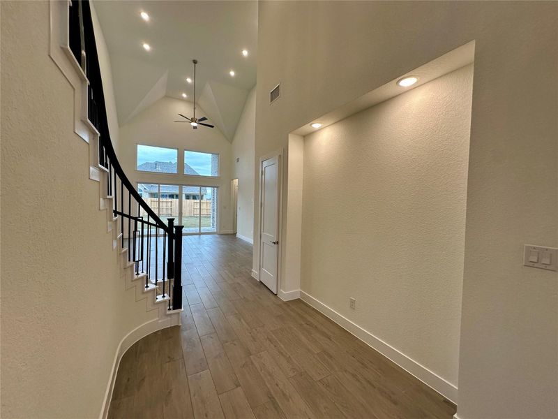 Spacious, unfurnished interior of a new home in Briarley, Montgomery (Image 31).