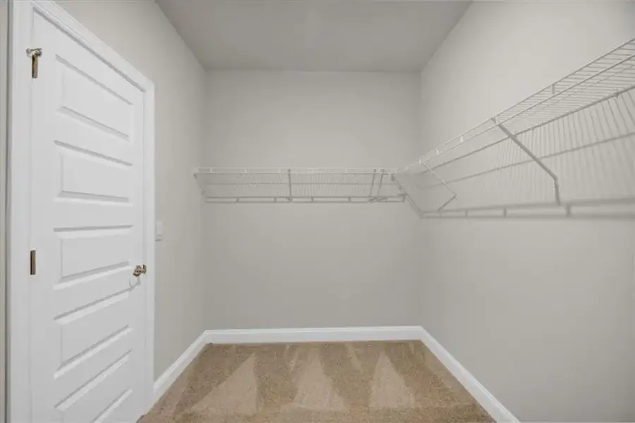 Spacious, unfurnished interior of a new home in Tuscany Hills, Douglasville (Image 39).