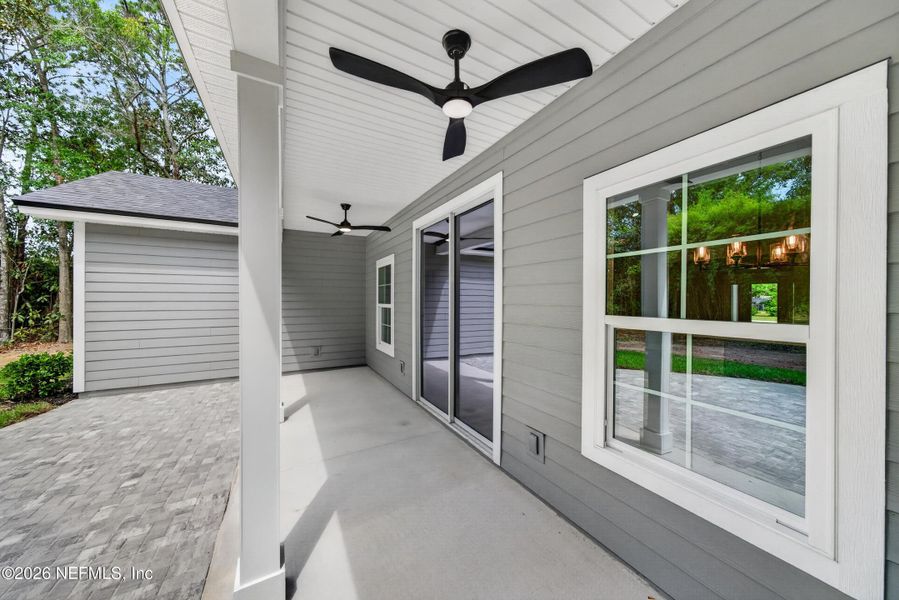 Exterior details and patio area of a home in , Macclenny (Image 31).