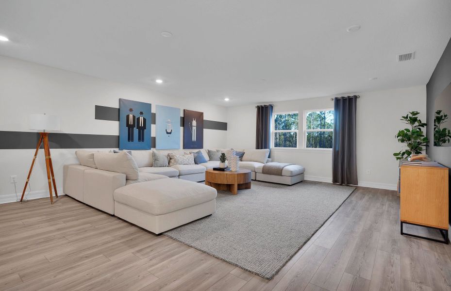 Representative furnished interior of a home built from the Ashby Grand by Pulte Homes in The Preserve at Bannon Lakes, St. Augustine (Image 34).