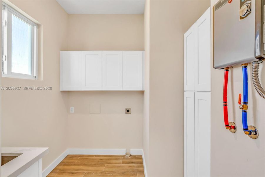 Furnished interior view inside a new home in , Big Pine Key (Image 30).