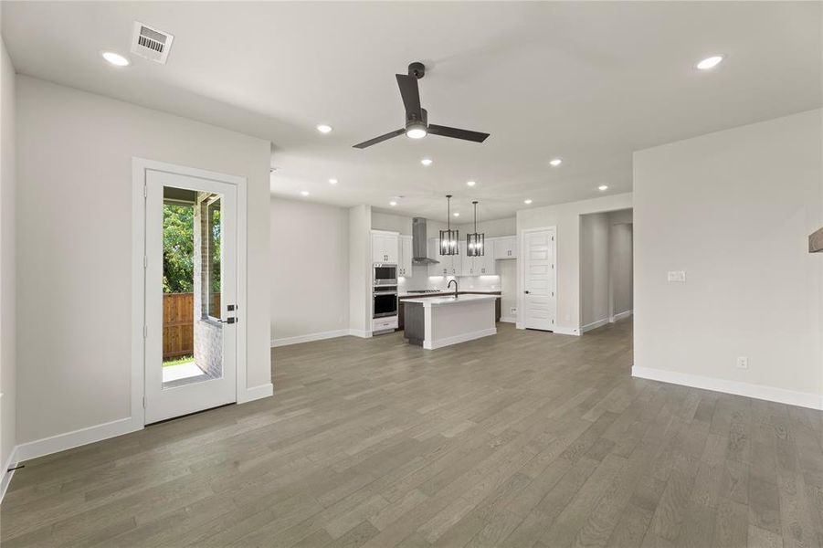 Image 25 of a home in The Highlands.