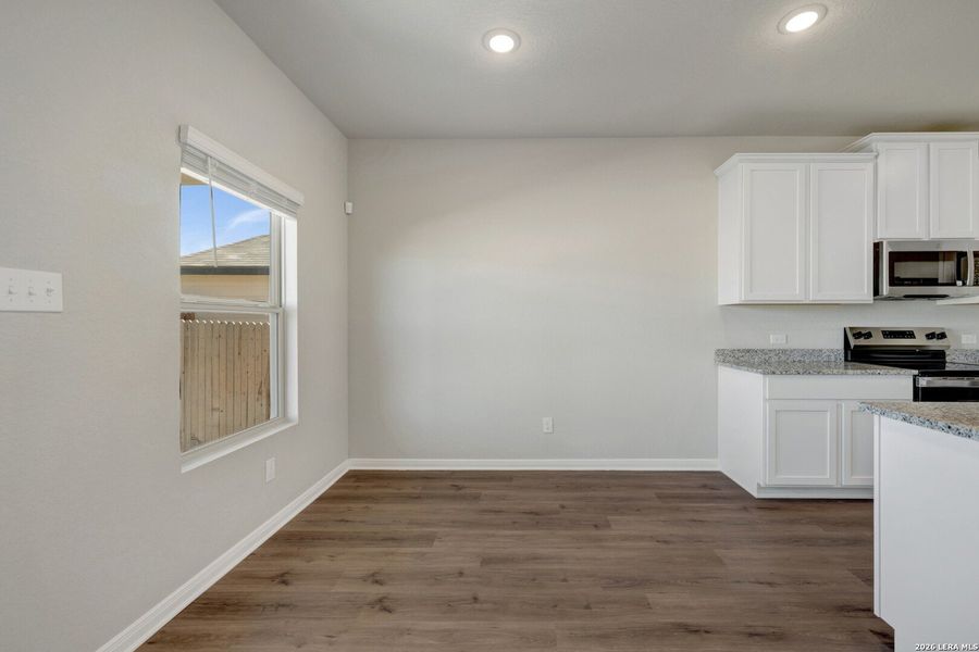 Spacious, unfurnished interior of a new home in Paloma Park, Converse (Image 22).