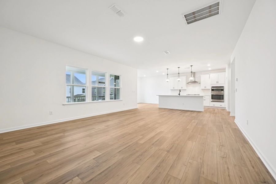 Representative images and renderings are for illustrative purposes. Actual structural options and design finishes of home may vary. Representative images and renderings are for illustrative purposes. Actual structural options and design finishes of home may vary.