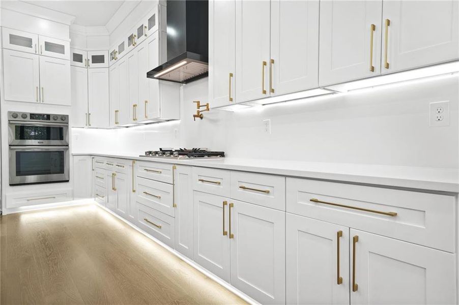 Furnished interior view inside a new home in , Atlanta (Image 16).