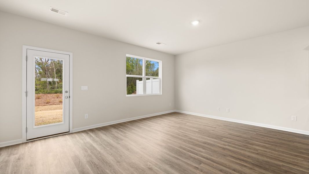 Spacious, unfurnished interior of a new home in The Gables at Agricultural Village, Perry (Image 13).