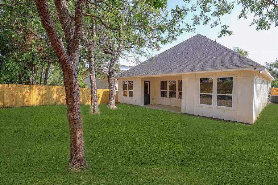 Front exterior of a new home in , Fort Worth, TX, highlighting curb appeal (Image 2). Front exterior of a new home in , Fort Worth, TX, highlighting curb appeal (Image 2).