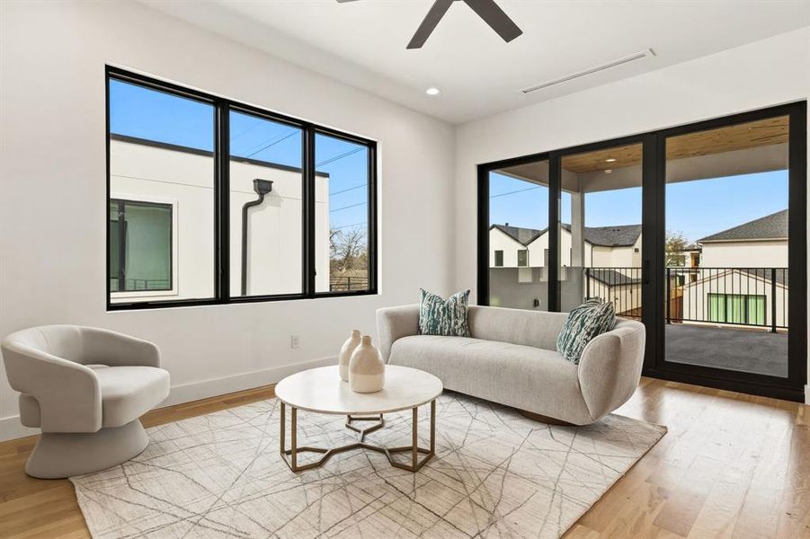 Furnished interior view inside a new home in , Dallas (Image 28).