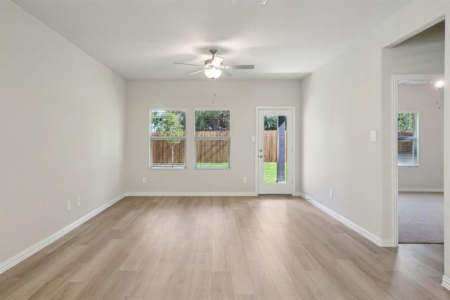 Spacious, unfurnished interior of a new home in Eastridge - Spring Series, McKinney (Image 28). Spacious, unfurnished interior of a new home in Eastridge - Spring Series, McKinney (Image 28).