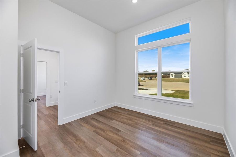 Spacious, unfurnished interior of a new home in , Princeton (Image 30).