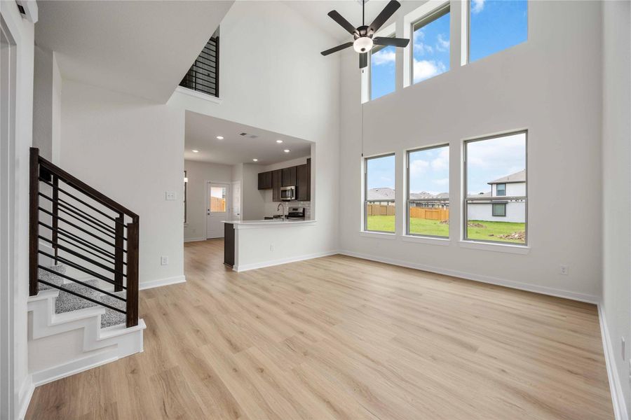 Spacious, unfurnished interior of a new home in Lexington Heights, Willis (Image 20).