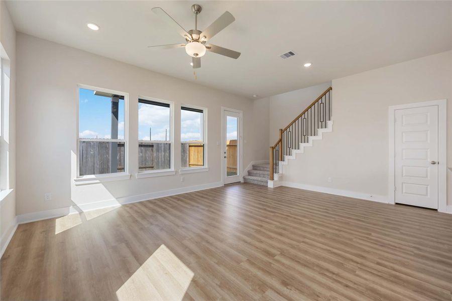 Spacious, unfurnished interior of a new home in Alicante, Houston (Image 22). Spacious, unfurnished interior of a new home in Alicante, Houston (Image 22).