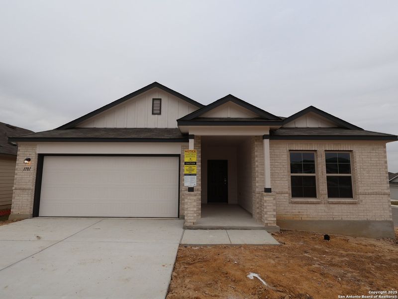 Image 39 of a home in Greenspoint Heights.