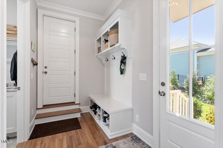 23-1017 Whitehall Cir [2489656]_23