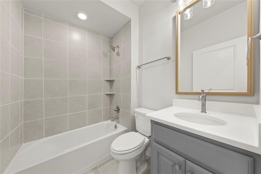 Furnished interior view inside a new home in Woodbridge, Wylie (Image 12).