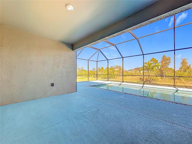 Exterior details and patio area of a home in , Port Charlotte (Image 25).