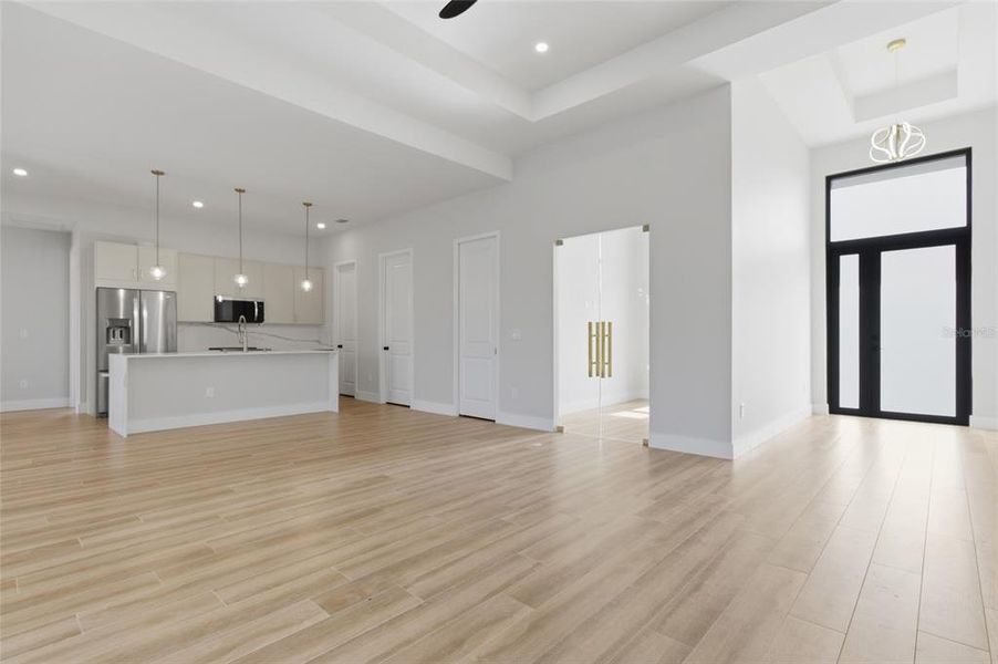 Spacious, unfurnished interior of a new home in , Port Charlotte (Image 42).