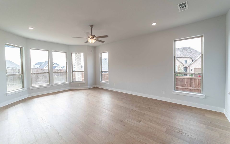 Spacious, unfurnished interior of a new home in Sonoma Verde, Heath (Image 19). Spacious, unfurnished interior of a new home in Sonoma Verde, Heath (Image 19).