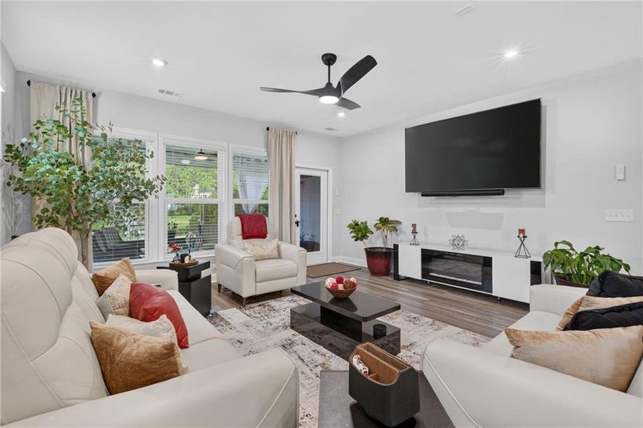 Furnished interior view inside a new home in , Richmond Hill (Image 44). Furnished interior view inside a new home in , Richmond Hill (Image 44).