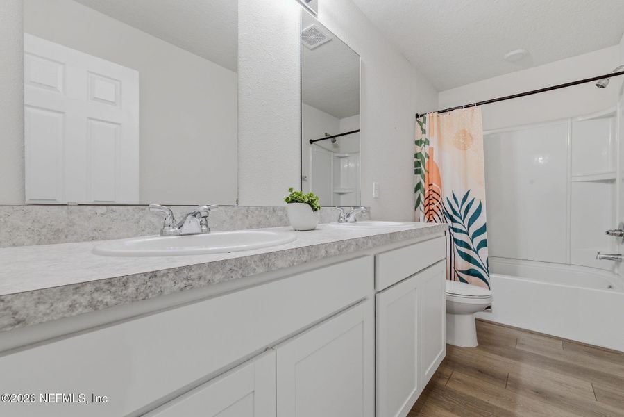 Furnished interior view inside a new home in , Jacksonville (Image 12).