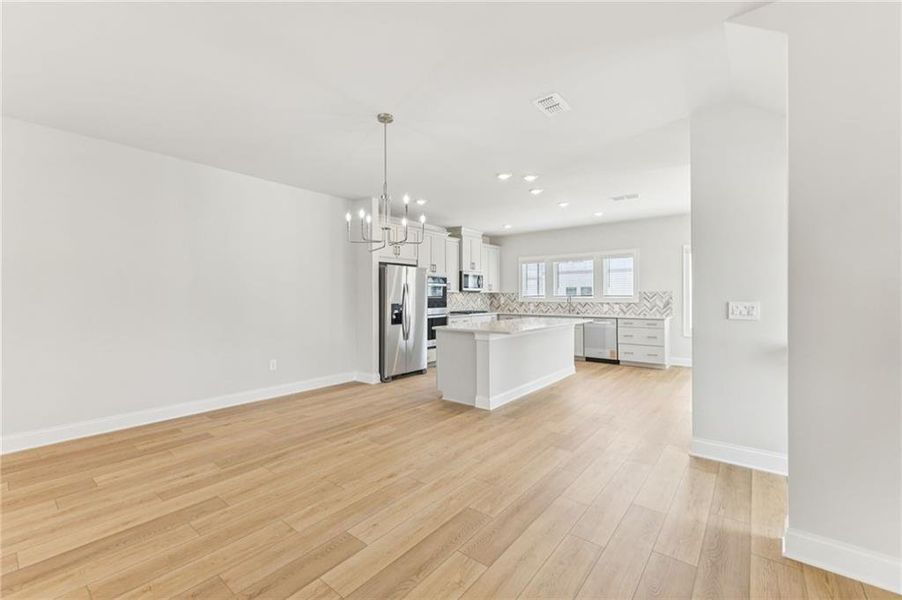 Spacious, unfurnished interior of a new home in Martin Springs - Highland Series, Lawrenceville (Image 24).