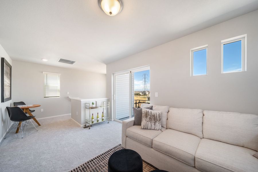 Furnished interior view inside a new home in Reunion, Commerce City (Image 25). Furnished interior view inside a new home in Reunion, Commerce City (Image 25).