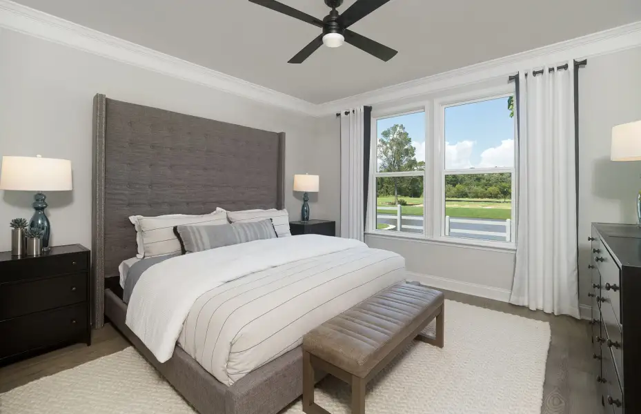Furnished interior view inside a new home in Del Webb North Myrtle Beach, Myrtle Beach (Image 11).