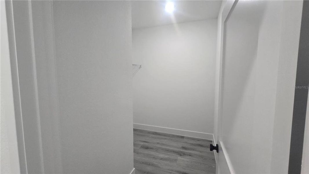 Spacious, unfurnished interior of a new home in , Citrus Springs (Image 29).