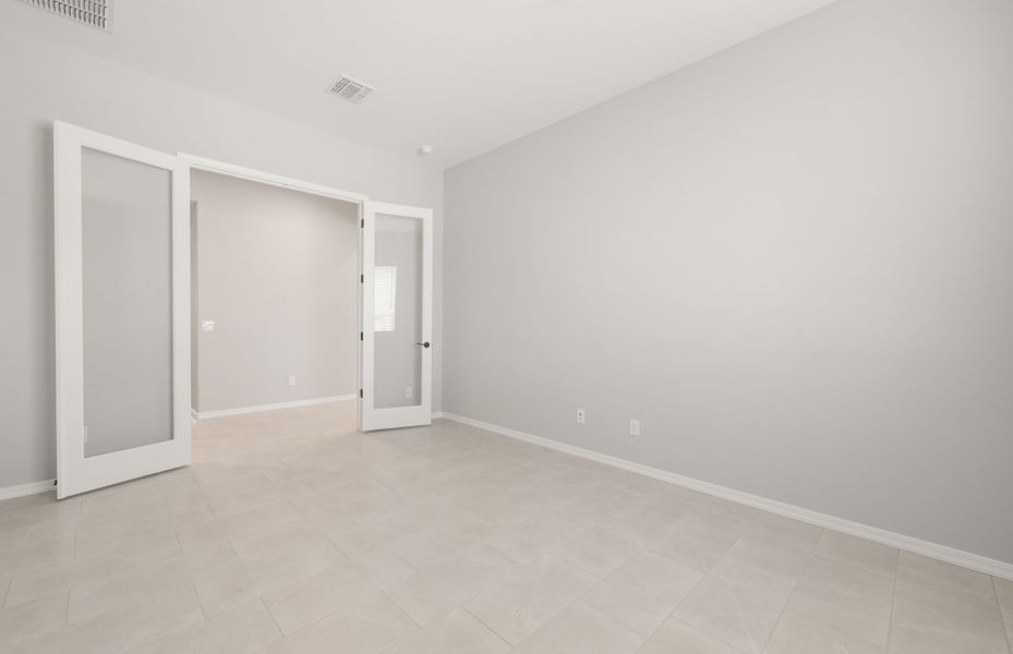 Spacious, unfurnished interior of a new home in Sun City Anthem at Merrill Ranch, Florence (Image 29). Spacious, unfurnished interior of a new home in Sun City Anthem at Merrill Ranch, Florence (Image 29).