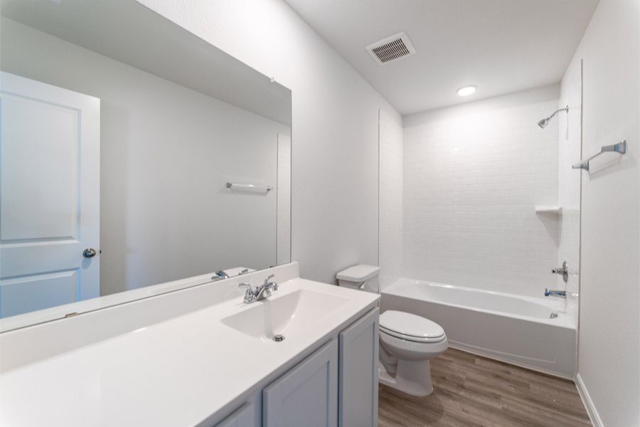 Furnished interior view inside a new home in La Terra, Celina (Image 6).