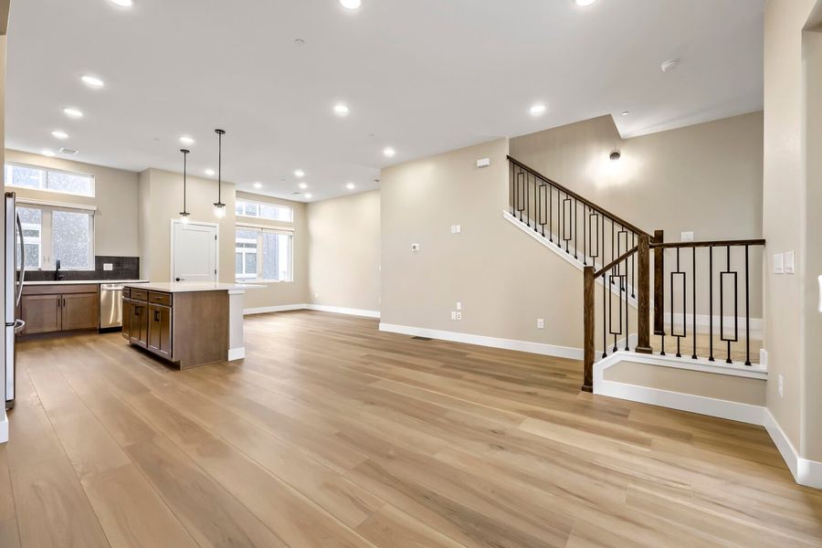 Spacious, unfurnished interior of a new home in Solterra, Lakewood (Image 5).