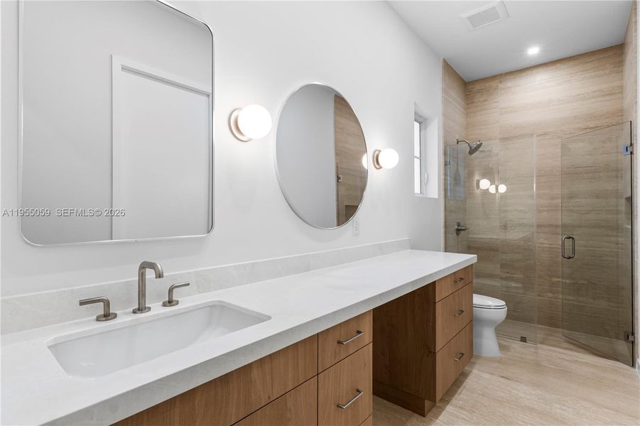 Furnished interior view inside a new home in , Miami (Image 40).