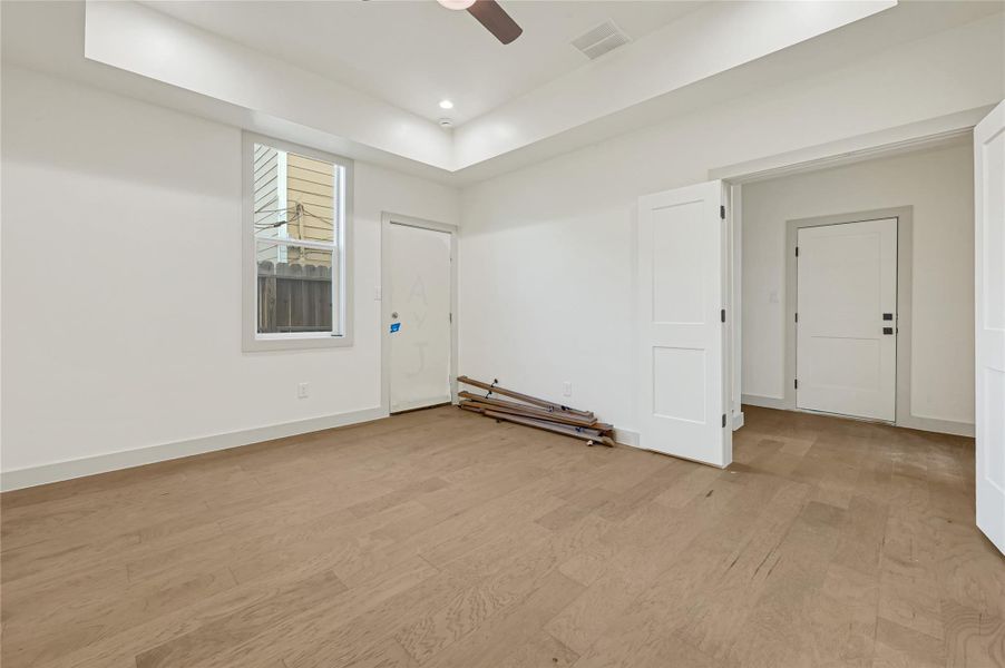 Spacious, unfurnished interior of a new home in , Houston (Image 39). Spacious, unfurnished interior of a new home in , Houston (Image 39).