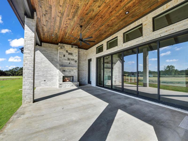 View of patio / terrace featuring ceiling fan