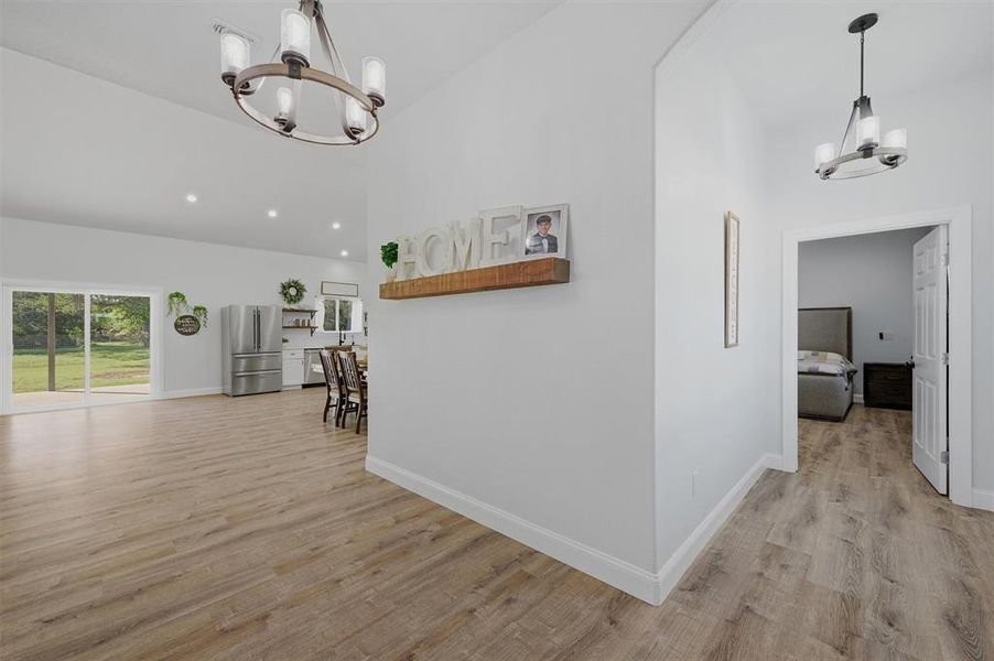 Spacious, unfurnished interior of a new home in , Gainesville (Image 21).