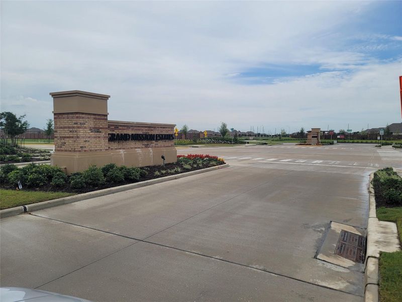 Neighborhood entrance