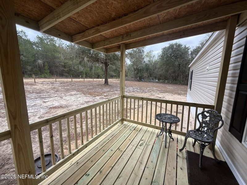 Exterior details and patio area of a home in , Florahome (Image 14).