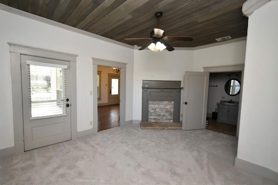 Spacious, unfurnished interior of a new home in , Alba (Image 14).