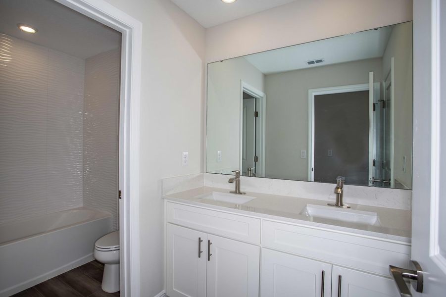 Representative furnished interior of a home built from the Lido by Casa Fresca Homes in Mirada, San Antonio (Image 8).