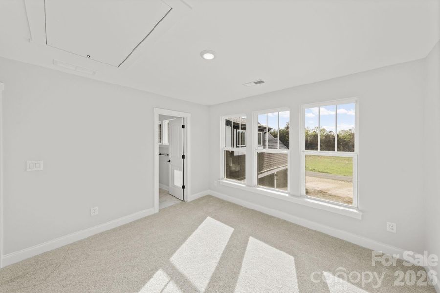 Spacious, unfurnished interior of a new home in , Lancaster (Image 21).