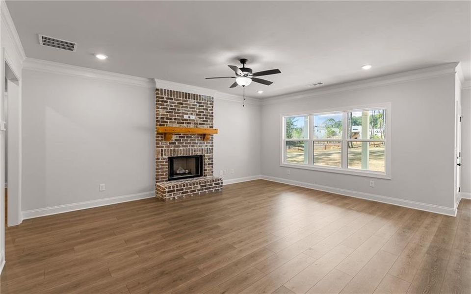 Spacious, unfurnished interior of a new home in Red Oak Ridge, Loganville (Image 17).