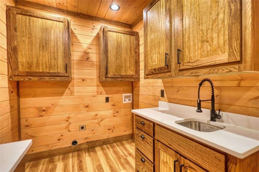 Furnished interior view inside a new home in , Blue Ridge (Image 14).