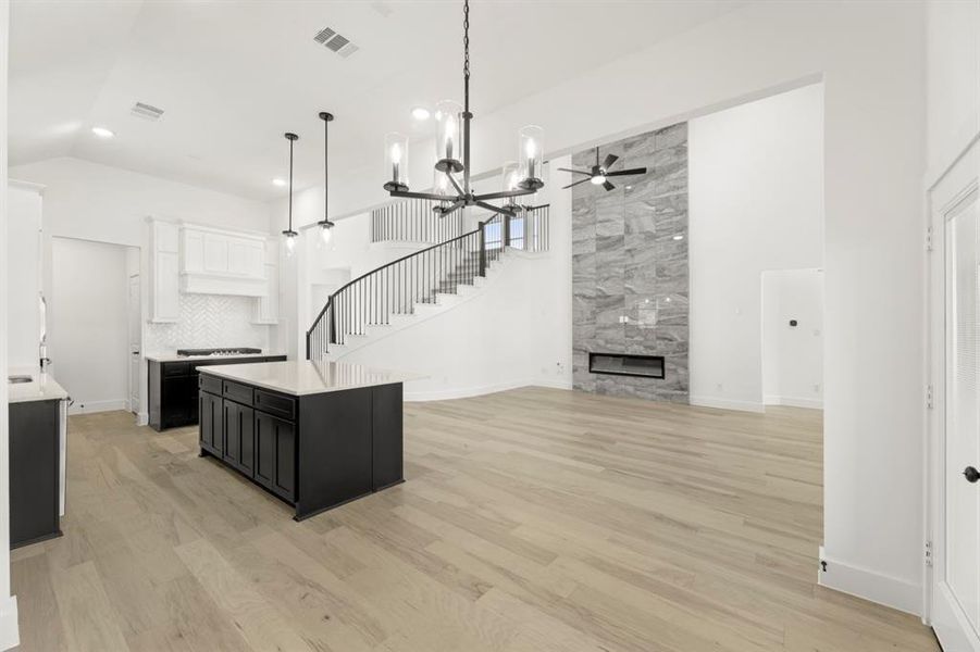 13_14. 5513 Burford - Nook (2) 13_14. 5513 Burford - Nook (2)