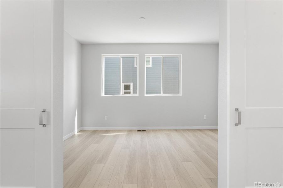 Spacious, unfurnished interior of a new home in Portrait at The Canyons, Castle Pines (Image 21).