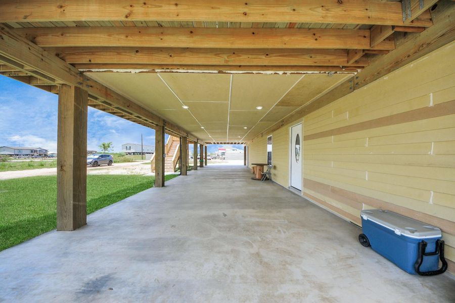 Exterior details and patio area of a home in , Dickinson (Image 1).