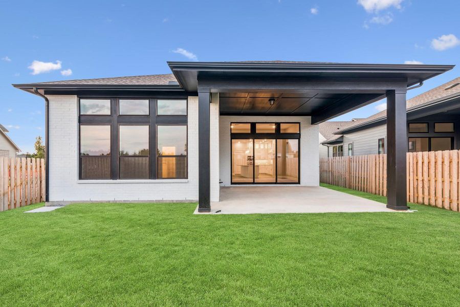 Welcome to The Columbus by David Weekley Homes. Move-In-Ready Now! Welcome to The Columbus by David Weekley Homes. Move-In-Ready Now!