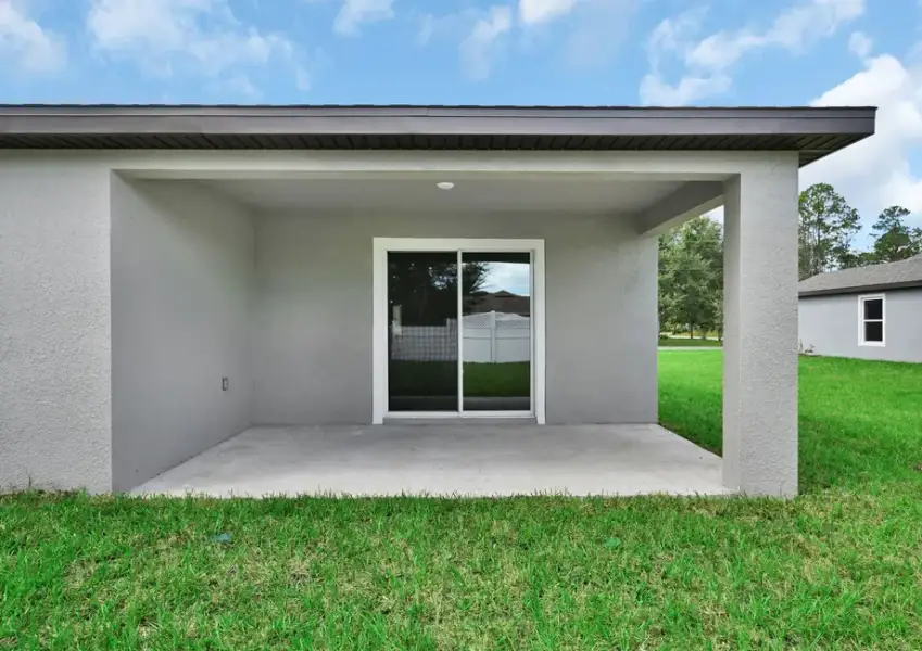 Representative exterior details of a home built from the Hammock by LGI Homes in Marion Oaks, Ocala (Image 4).