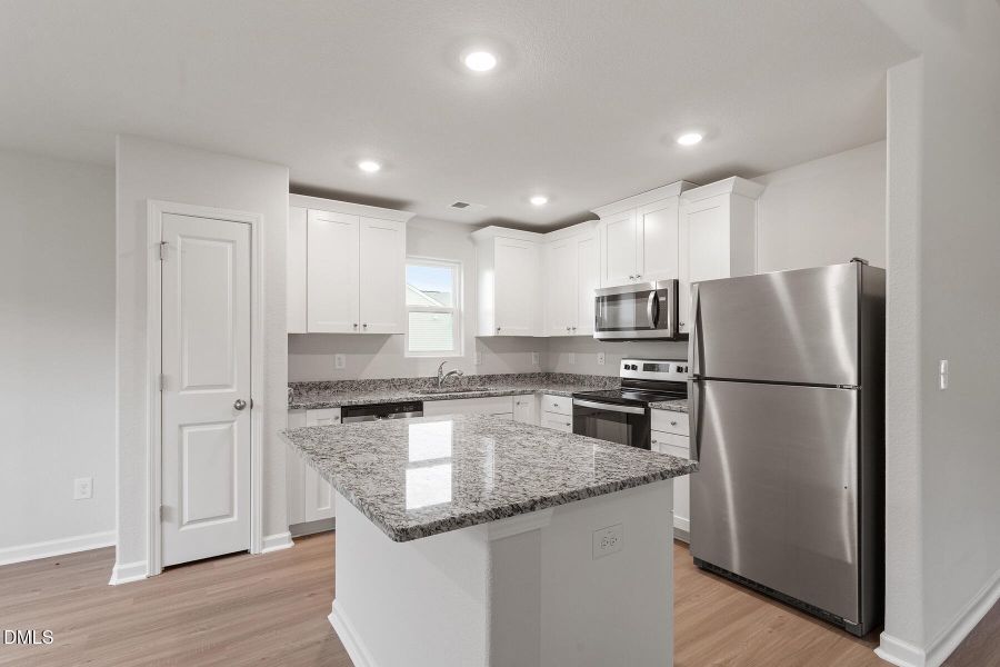 Southeast_Blanco_L_008