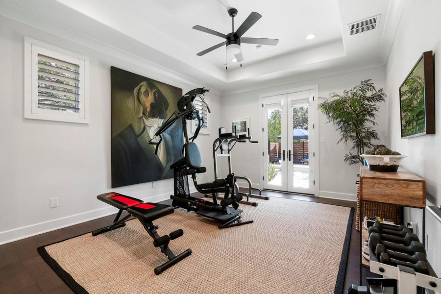 Bedroom # 3 located off the pool with en-suite bath. Great space on its own wing separate from the other rooms and French doors that lead to the pool area. Bedroom # 3 located off the pool with en-suite bath. Great space on its own wing separate from the other rooms and French doors that lead to the pool area.